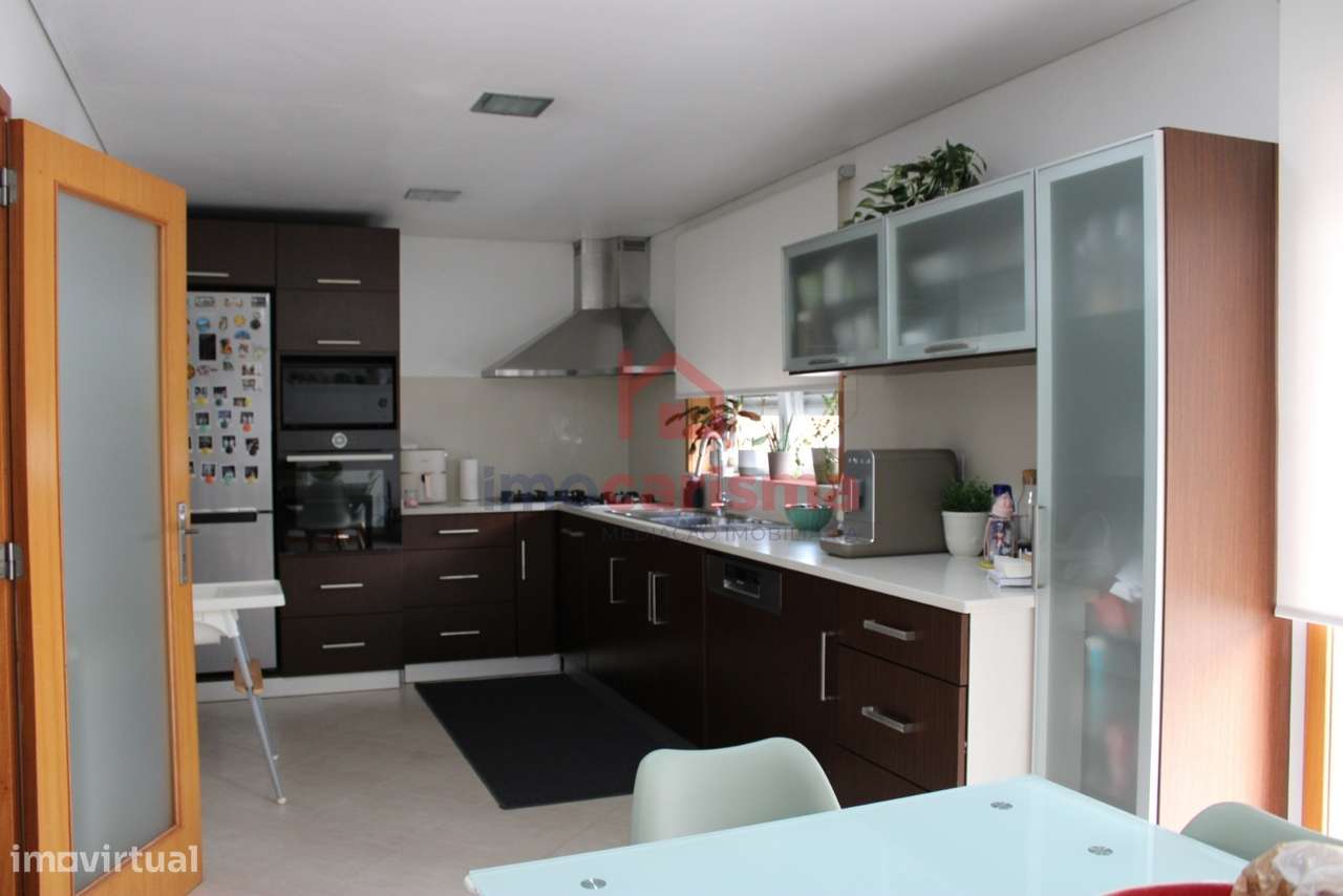 Moradia em Banda T3 em Vila das Aves, Santo Tirso - Grande imagem: 5/22