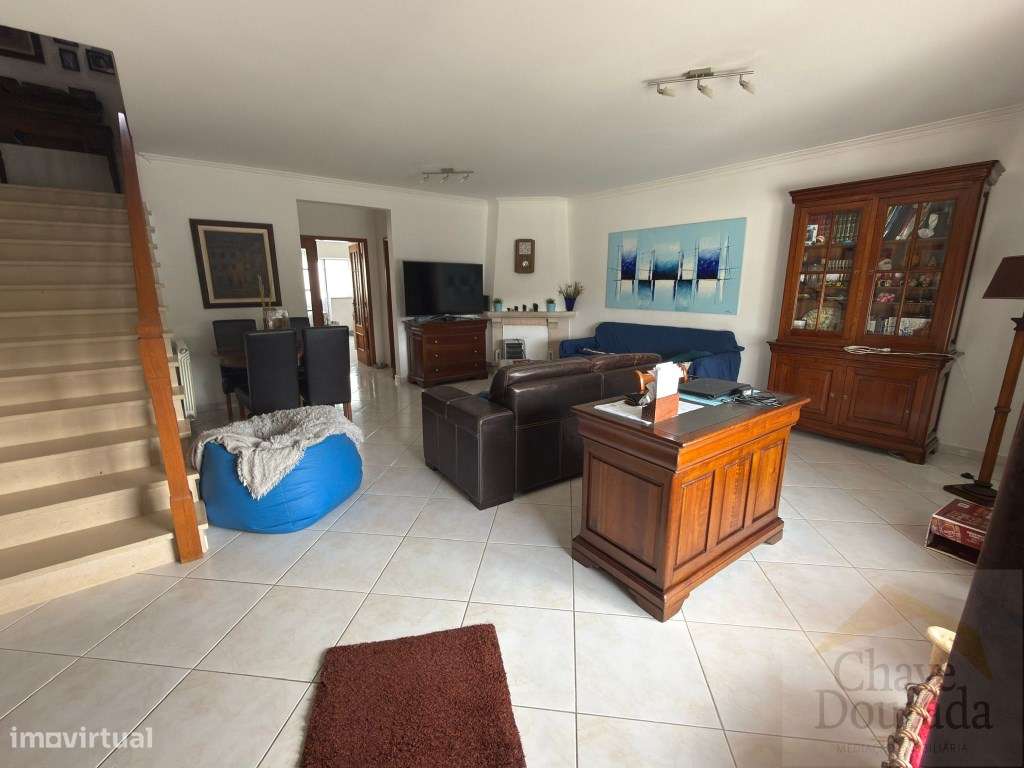 Moradia M3 com logradouro e garagem - Santa Clara - Grande imagem: 3/26