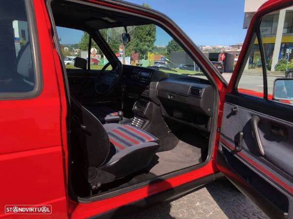 VW Golf 1.8 GTI - 24