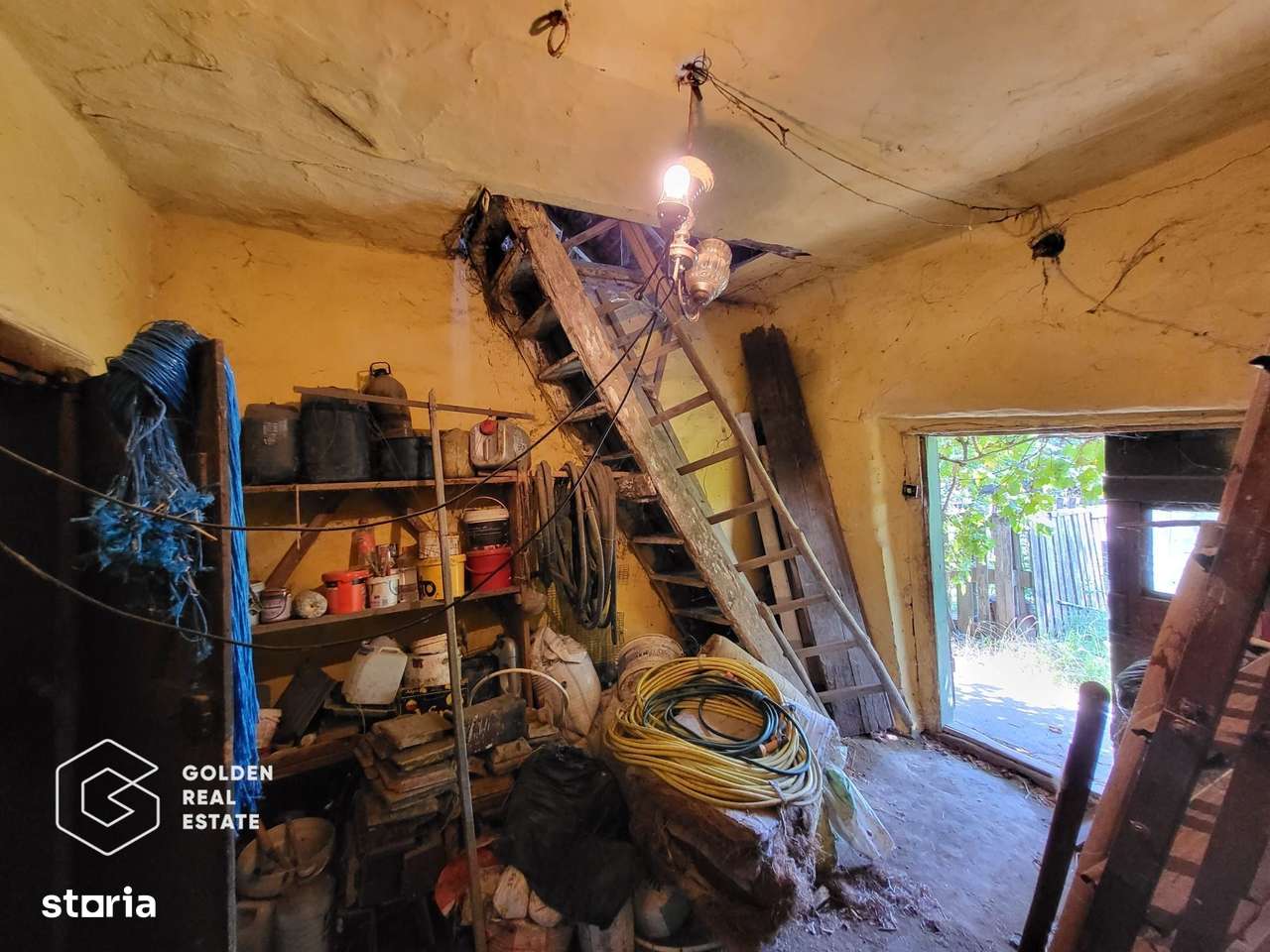 Casa cu teren de 1807 mp, Oras Lipova - Imagine principală: 5/9