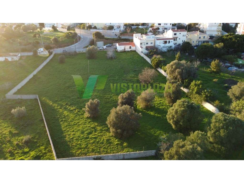 Lote Urbano em Portimão a 1000 Metros da Praia do Vau - Excelente I... - Grande imagem: 2/16