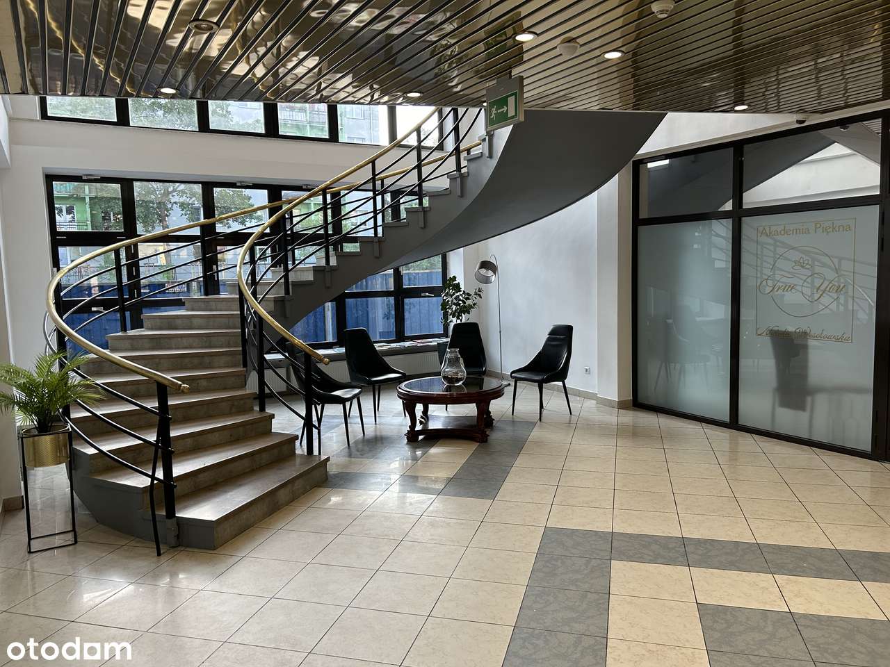 Biuro do wynajęcia w centrum - Pełny obrazek: 4/10