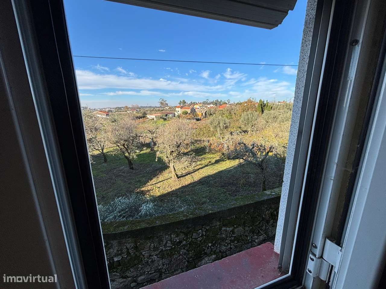 Moradia para Restaurar T4 Venda em Santa Marinha e São Martinho,Seia - Grande imagem: 5/9