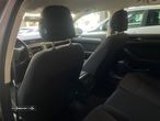 VW Passat Variant 1.6 TDI BlueMotion - 12