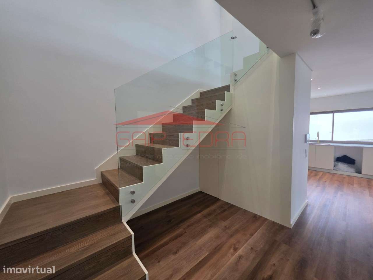 Moradia T3 com jardim e acessibilidade-8