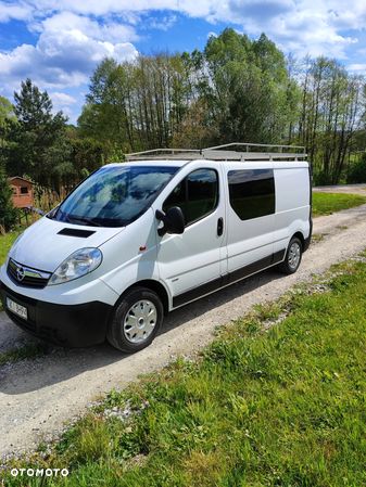 Opel Vivaro - 1