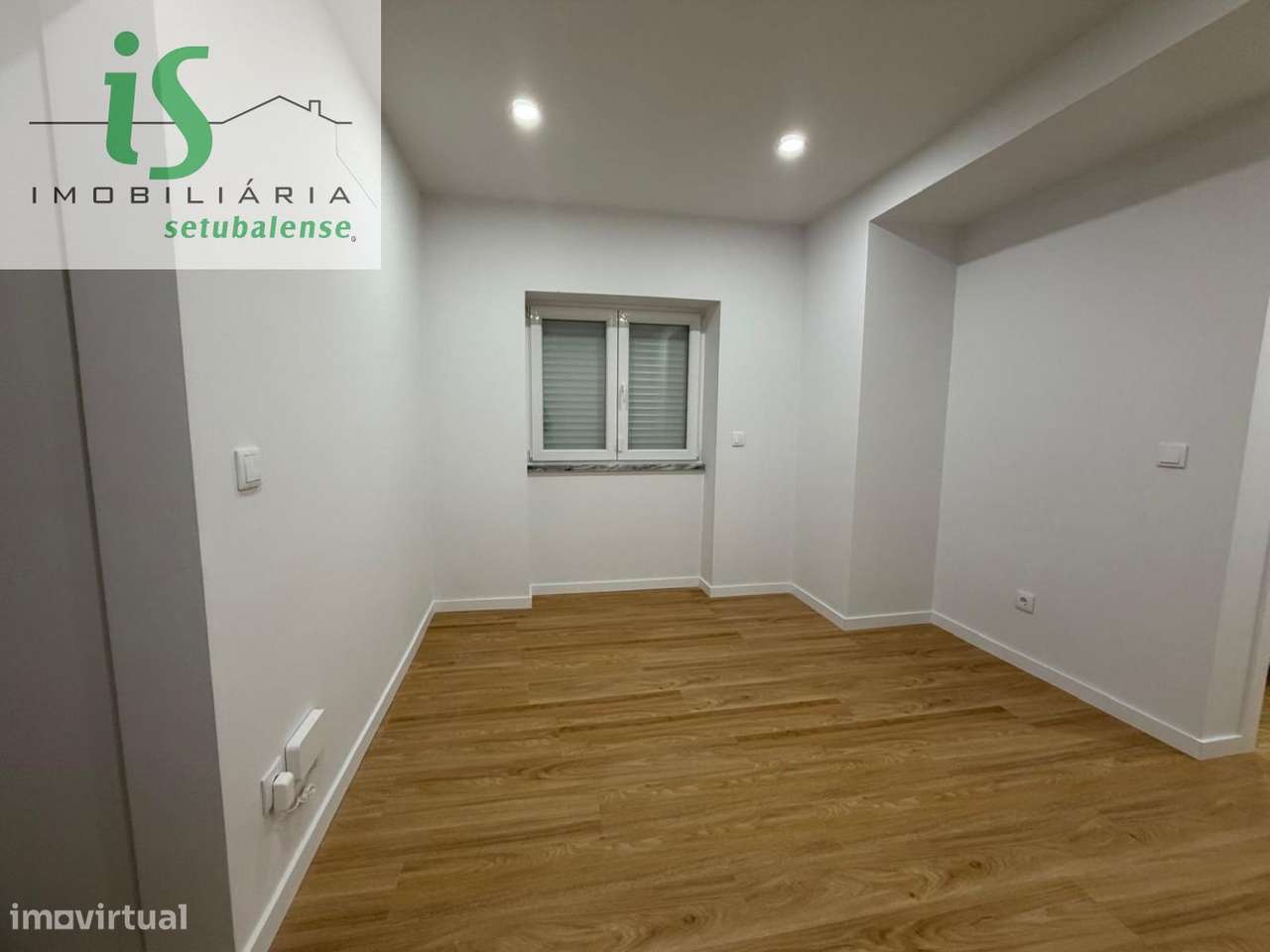 MORADIA PARA VENDA NO BAIRRO DA CONCEIÇÃO EM SETÚBAL-25