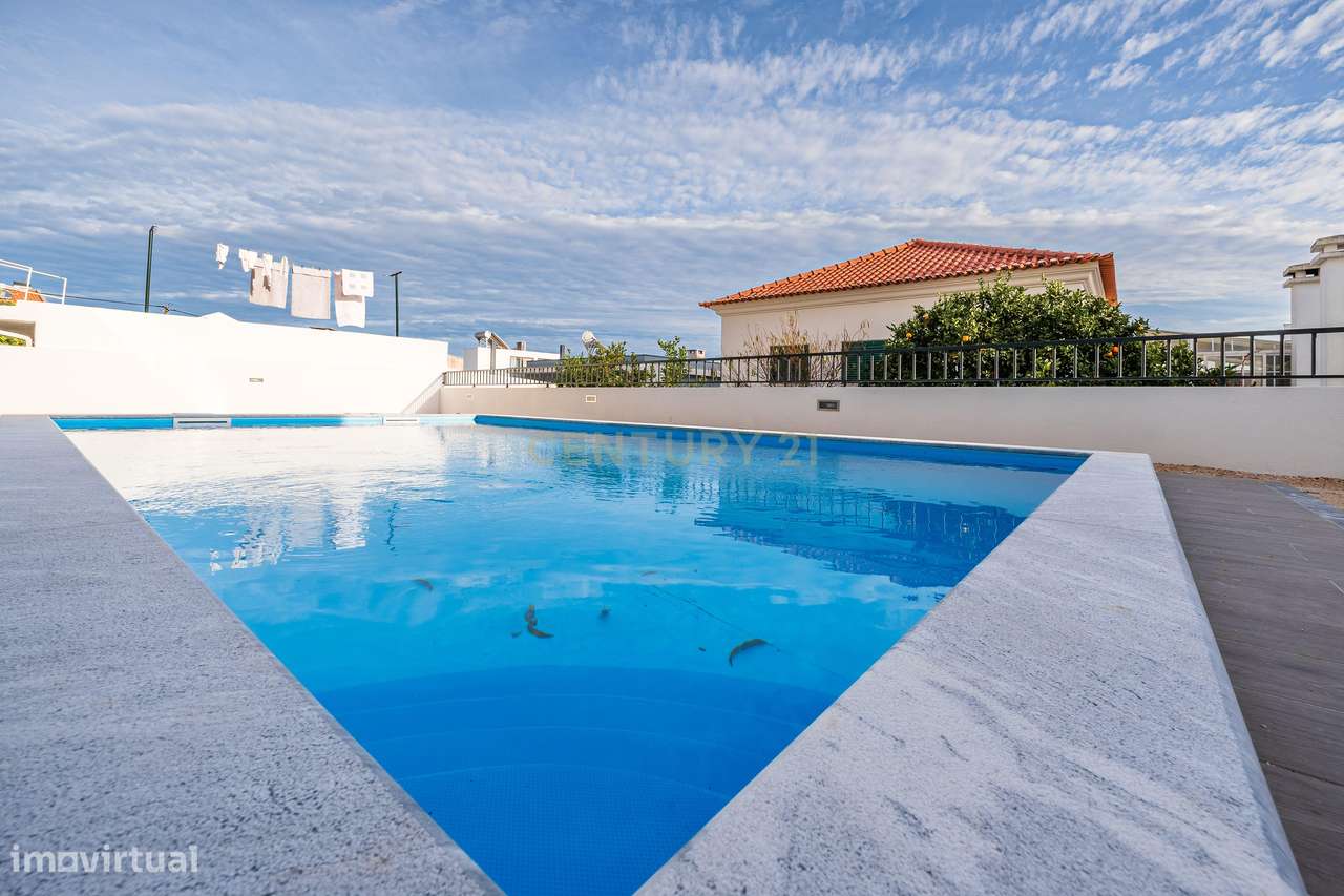 Moradia T4+1 Contemporânea com Piscina-2