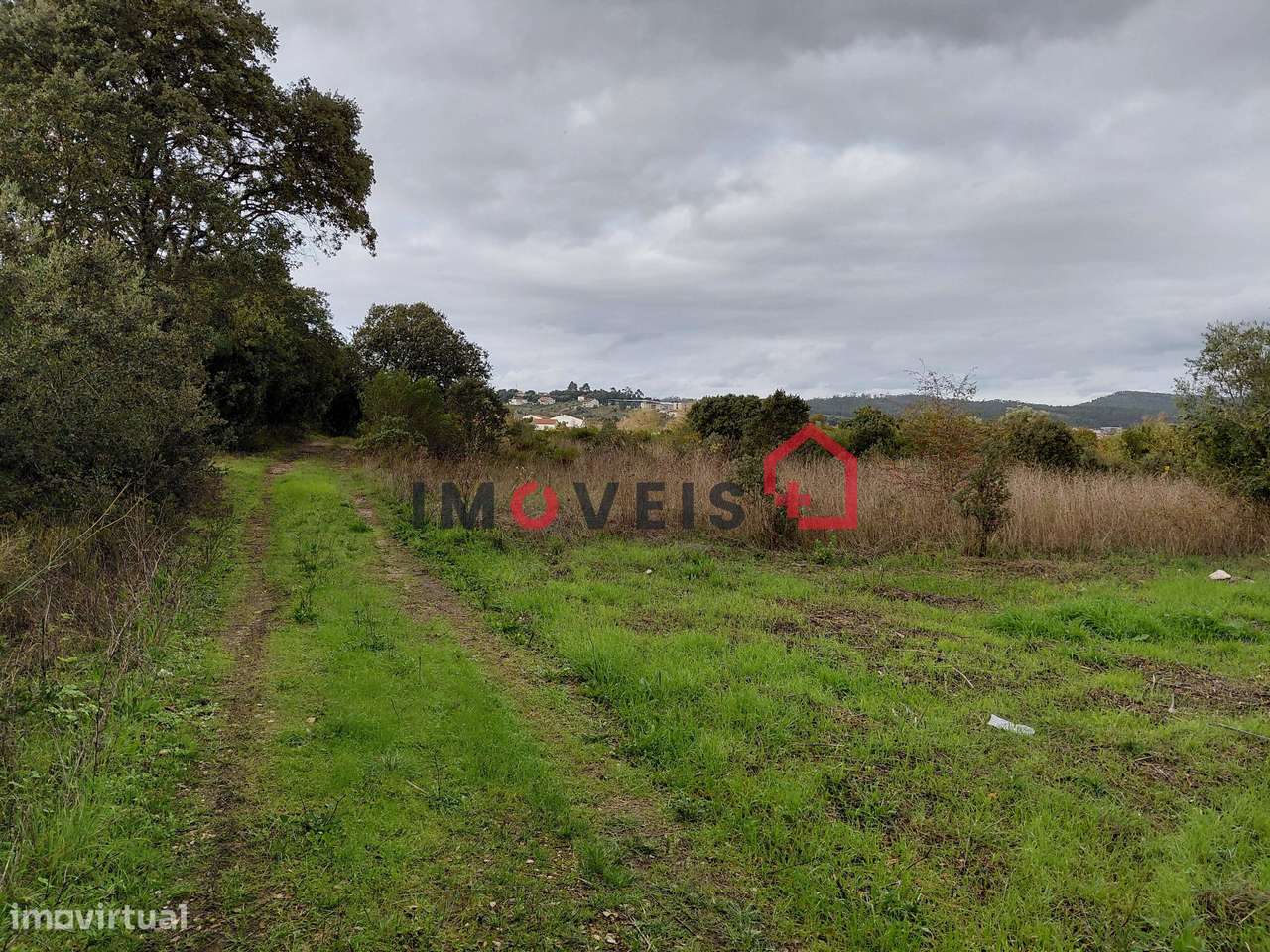 Terreno com vista deslumbrante e bons acessos!!! - Grande imagem: 4/6