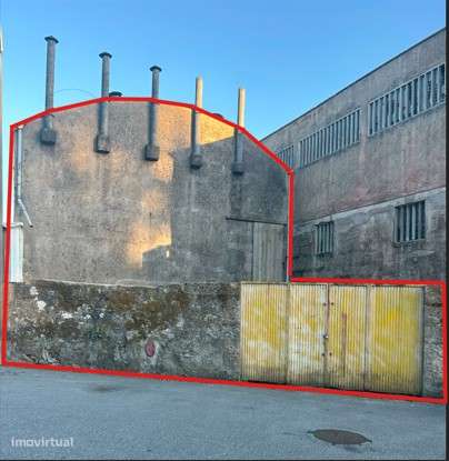 Vende - se prédio destinado a industria e habitação com logradouro - Grande imagem: 3/4