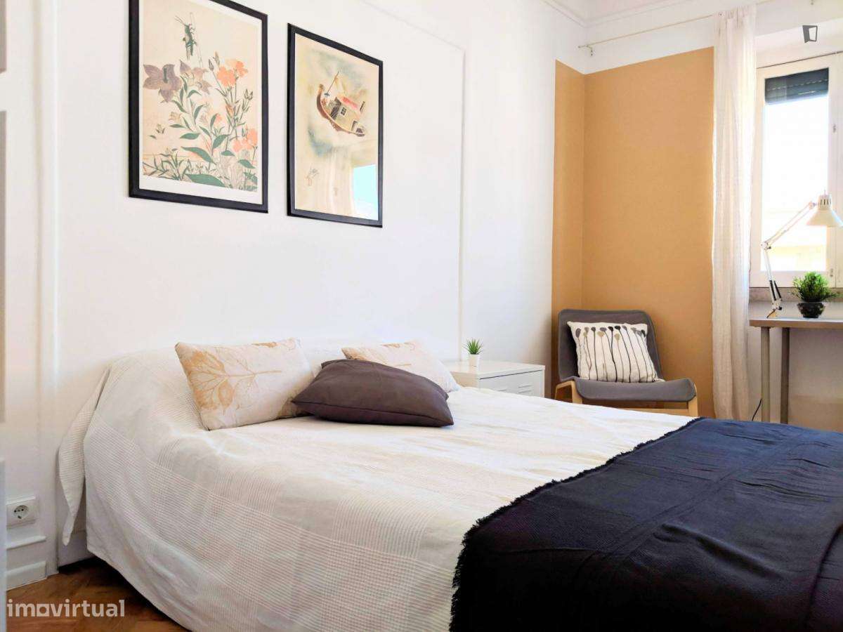 Quarto - localizado em São Sebastião Lisbon - Grande imagem: 4/7