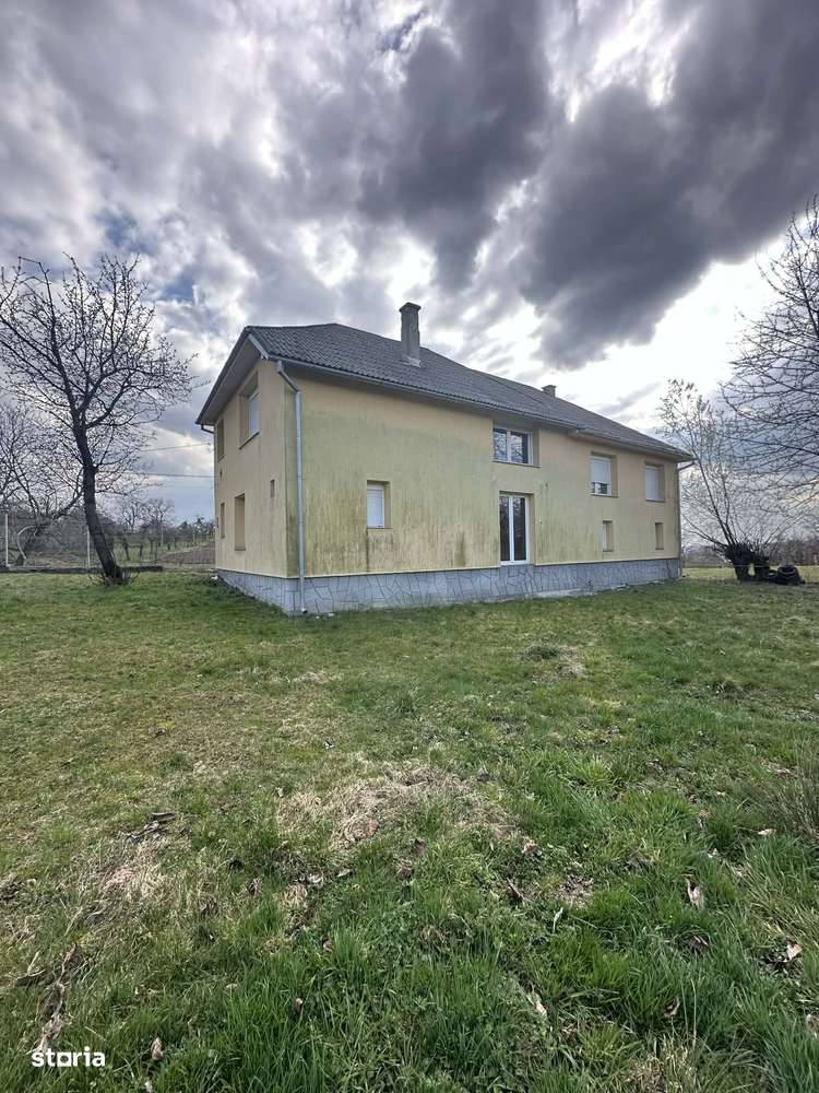 Vând casă cu 5.000 mp teren la doar 59.500-0