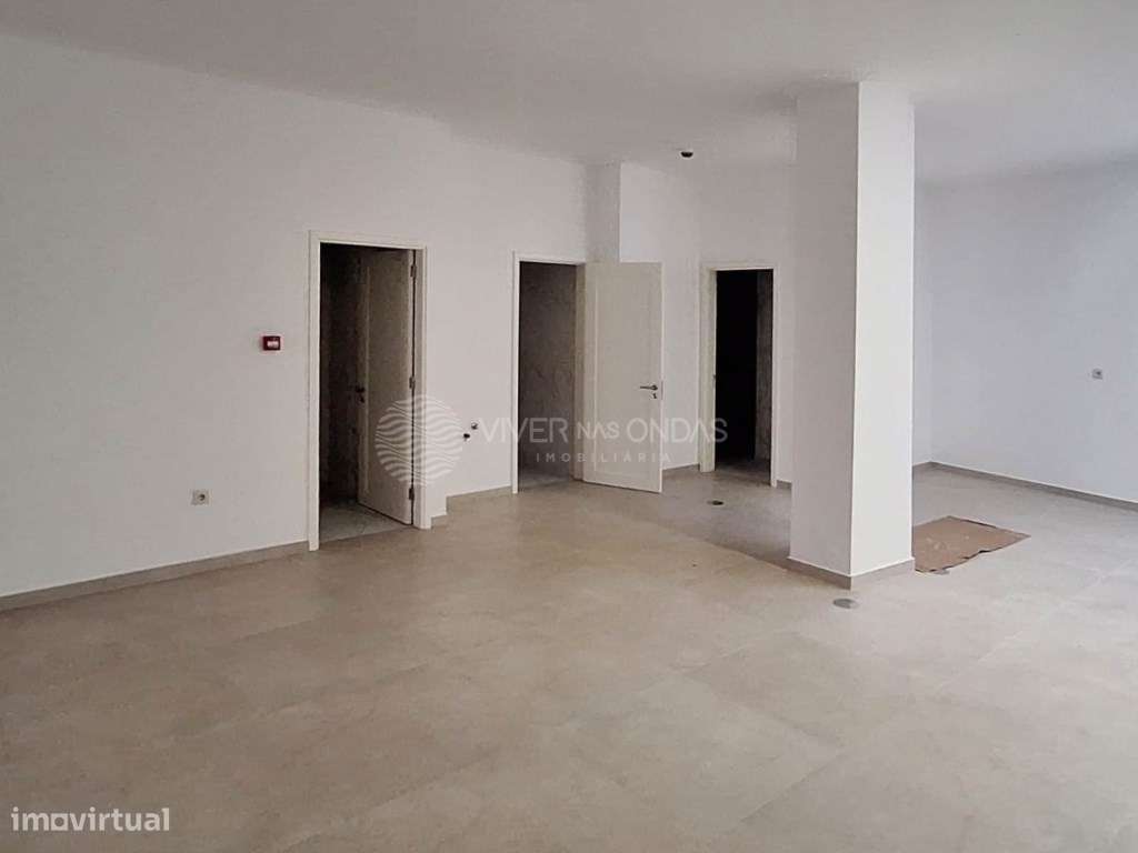 Loja com 141,5m2, no centro da Maia. - Grande imagem: 4/11