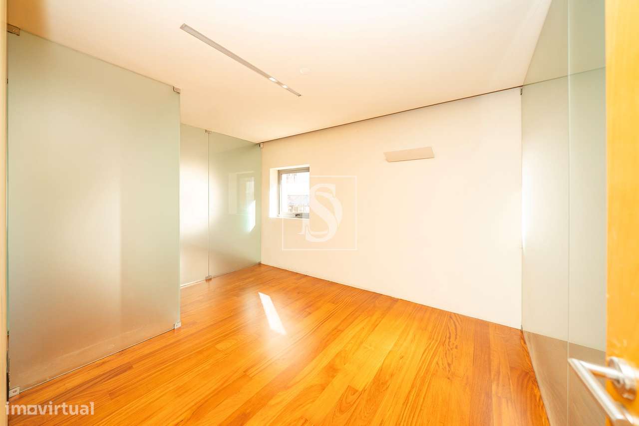 Loja 141m2 na Praça da Justiça, em frente ao Tribunal, Braga-19