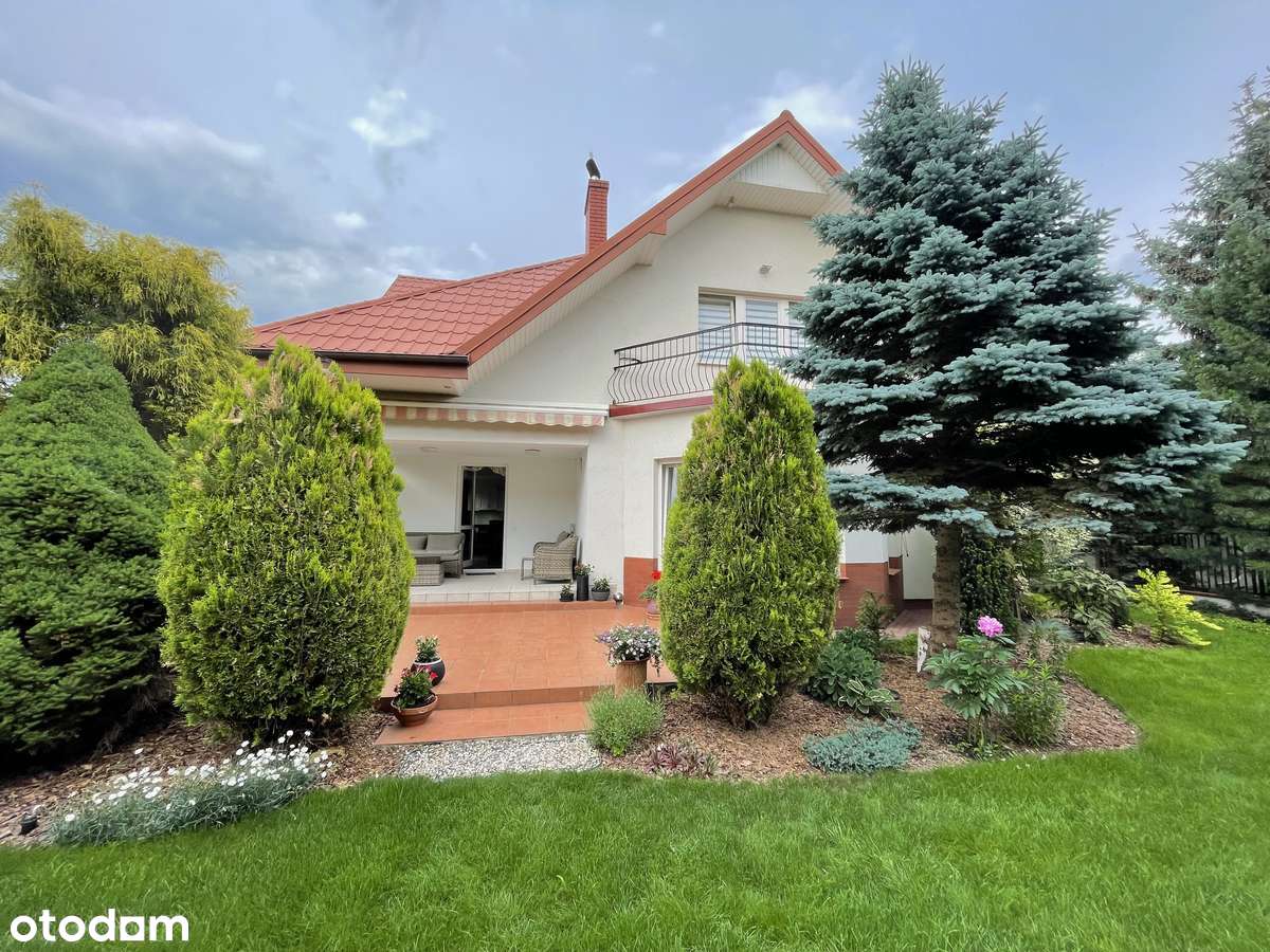 Atrakcyjny i zadbany dom w sąsiedztwie Gocławia / Bez prowizji-1