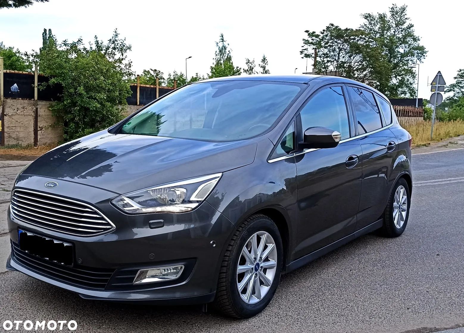 Ford C-MAX 2.0 TDCi Start-Stop-System Titanium - 1