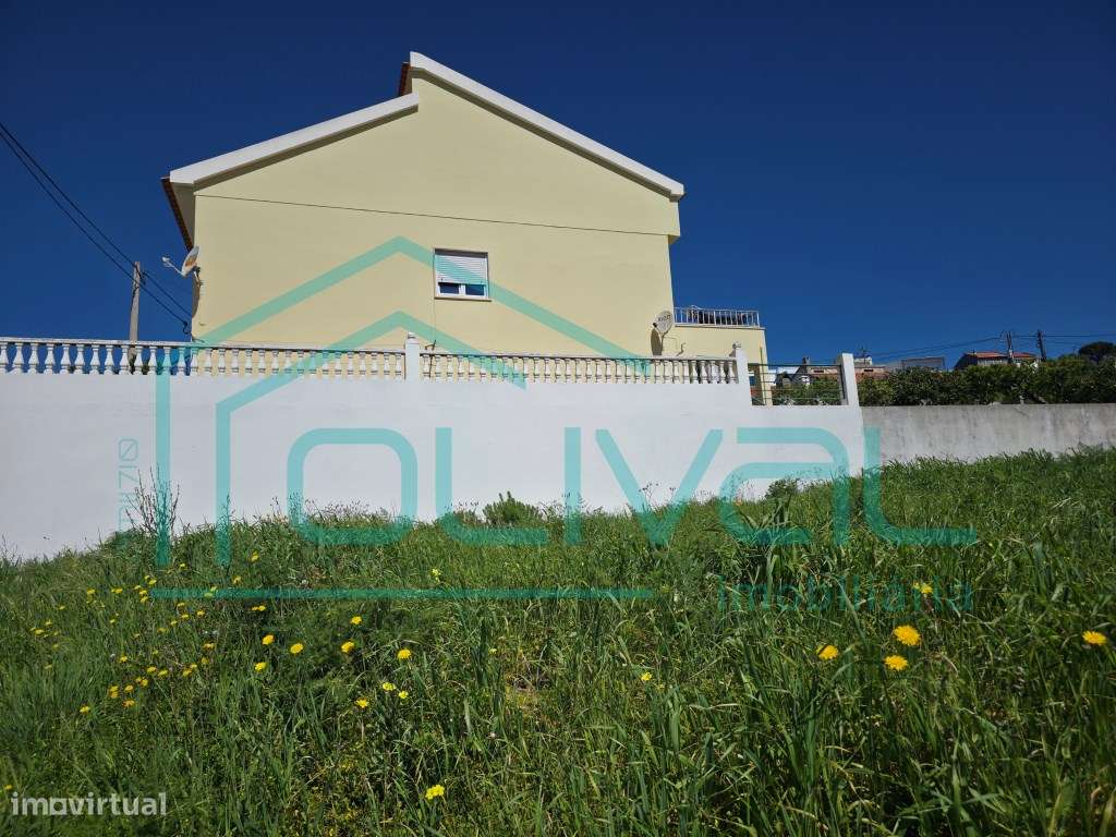 Moradia Independente com terreno, muito bem localizada com vista pa...-23