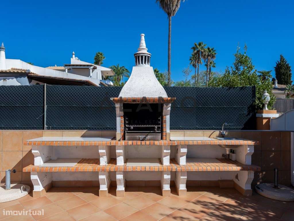 Charmosa Moradia Tradicional em Vale Formoso-24