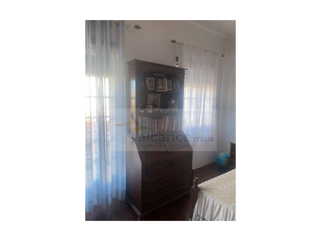 Moradia Exclusiva de Alto Padrão com Espaços Exterior Privativo-32