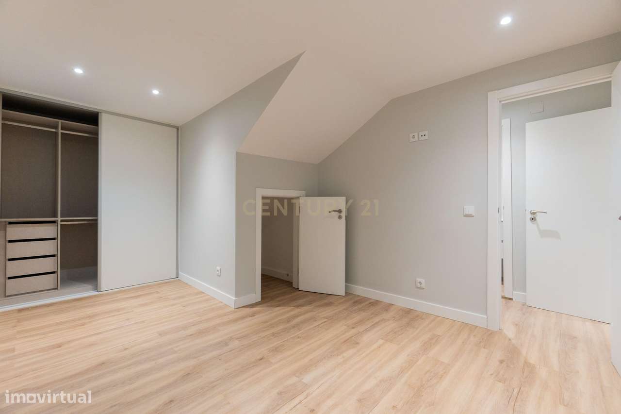 Prédio remodelado na Baixa de Setúbal – uma oportunidade única-42