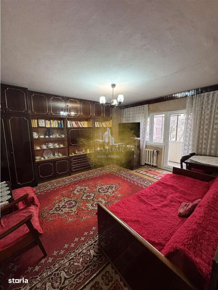 Apartament 3 camere Decomandat etaj 1-0