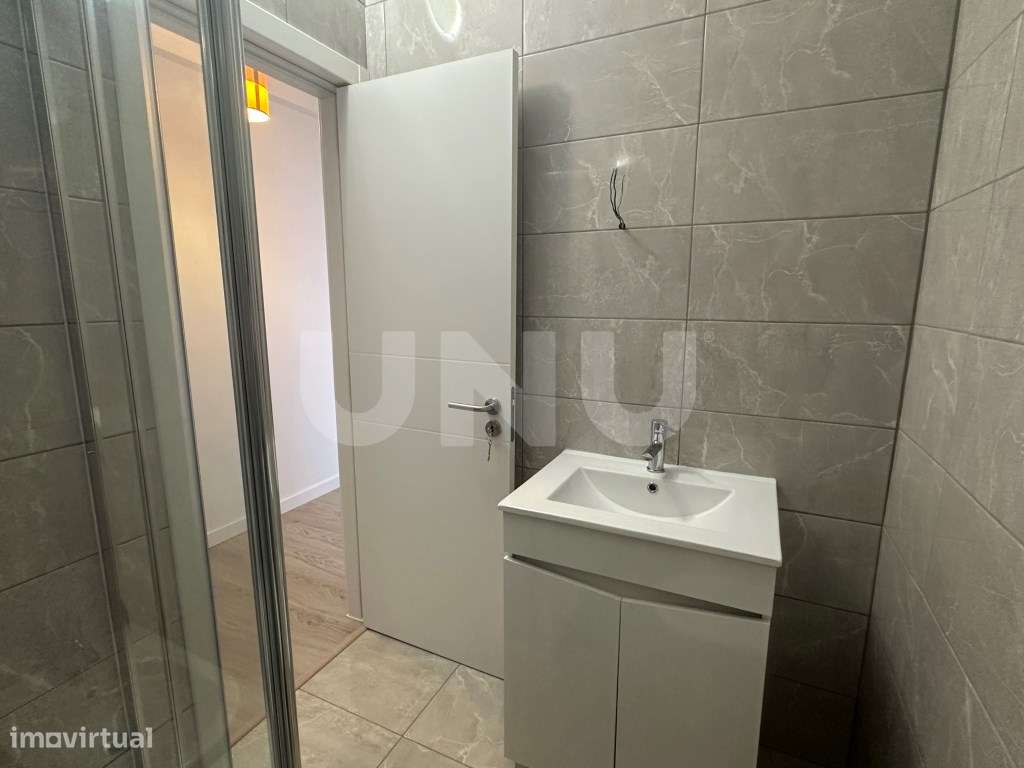 Apartamento T3 Remodelado-17