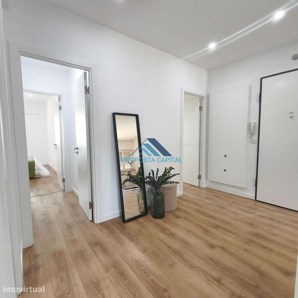 Apartamento T3 em Remodelação Total-4