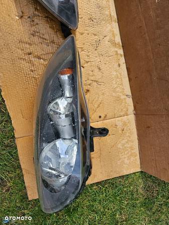 Przednie lampy Europa VW Golf V plus - 8