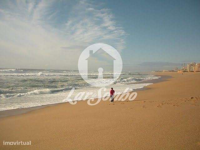 Moradia T3 COMO NOVA com Terraço 700m da praia e no centro da Póvoa... - Grande imagem: 3/10