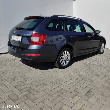 Skoda Octavia Combi 1.6 TDI (Green tec) Ambition - 6