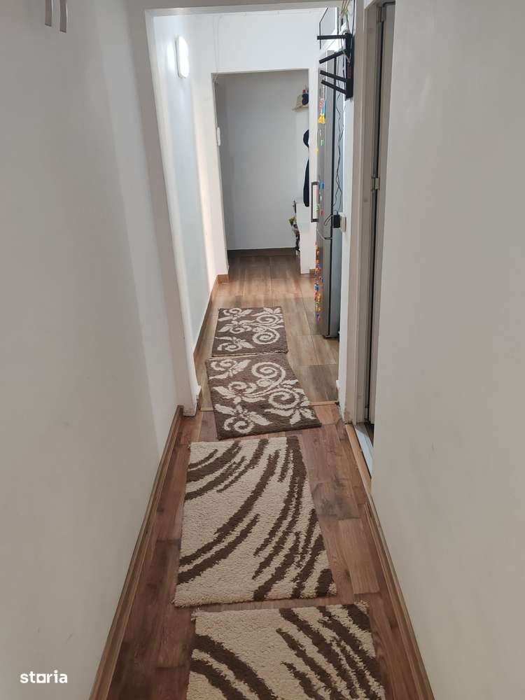 Apartament  3 camere, confort 2, str Sirenei - Imagine principală: 2/9