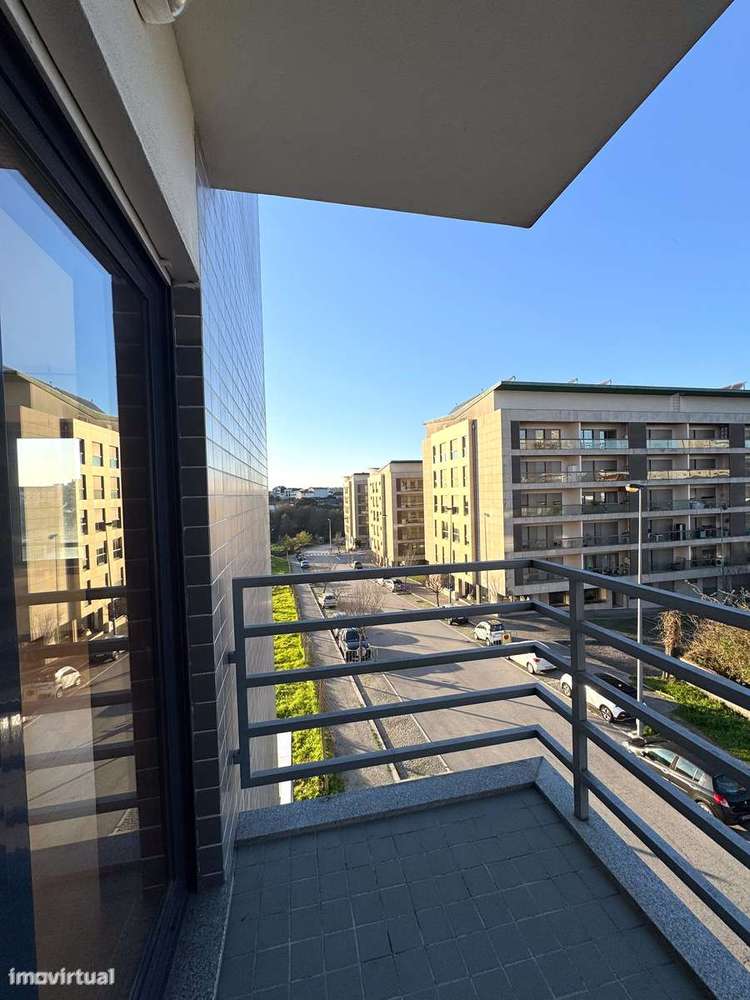 T1 ao lado Metro/Hospital S.João,  Axis Hotel, c/ lugar de garagem - Grande imagem: 5/23