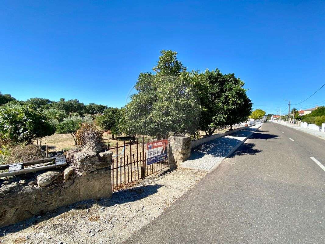 Terreno  para venda - Grande imagem: 2/10