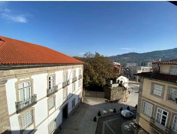 Apartamento T0 - Centro Histórico de Guimarães-24