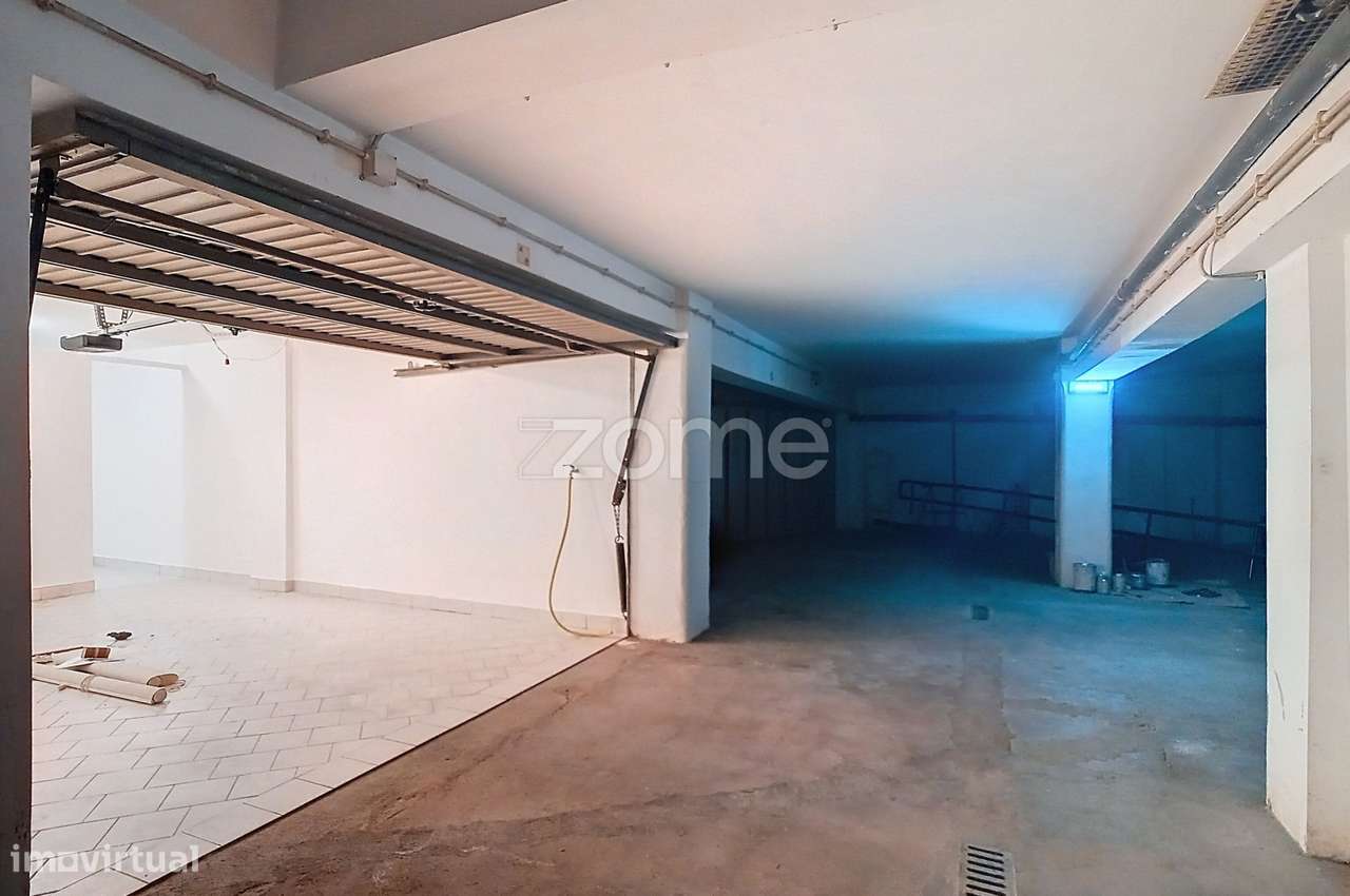 Apartamento T2 Premium com Terraço no Vale das Flores-40
