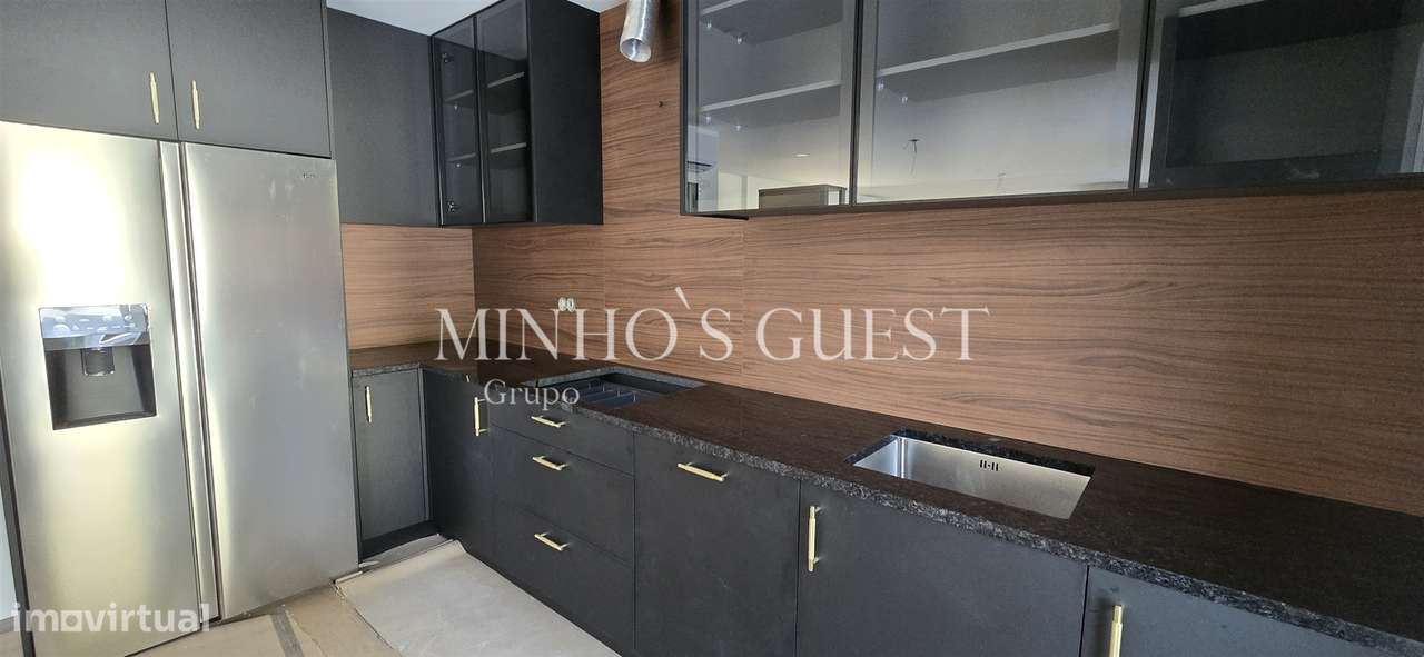 Moradia Individual V3 Nova c/ Piscina, Churrasqueira e Jardim em Espin-6