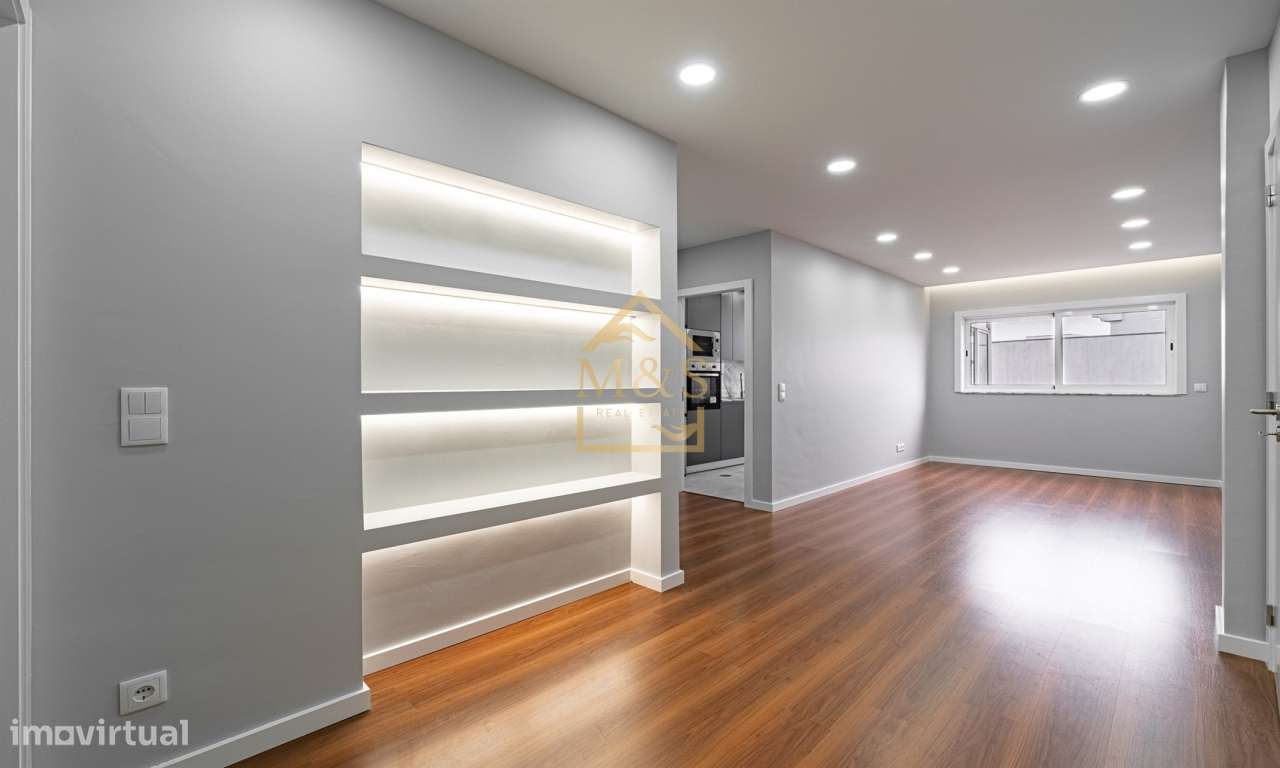 Apartamento T2 Remodelado, Jardim Privativo, Praça Velasquez- Porto-2