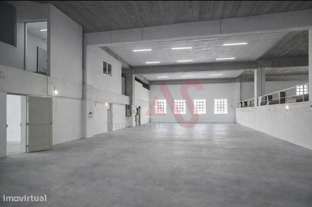 Armazém Industrial com Licença de Indústria + Terreno Anexo | Excelent - Grande imagem: 5/6