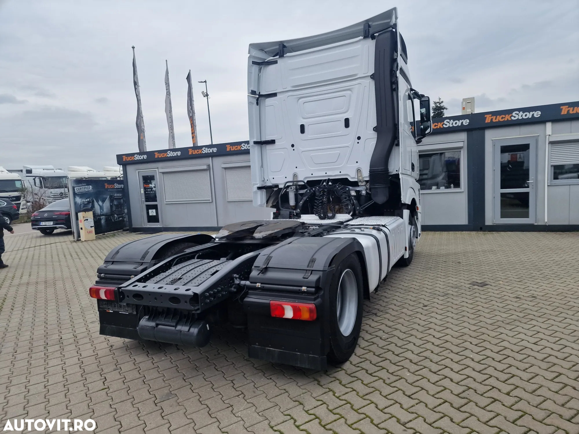 Mercedes-Benz Actros 1845 LS - 4