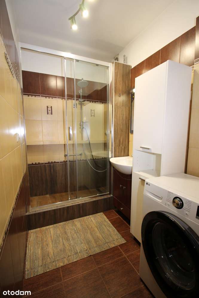 Atrakcyjne mieszkanie z wyposażeniem i klimatyzacją!-11