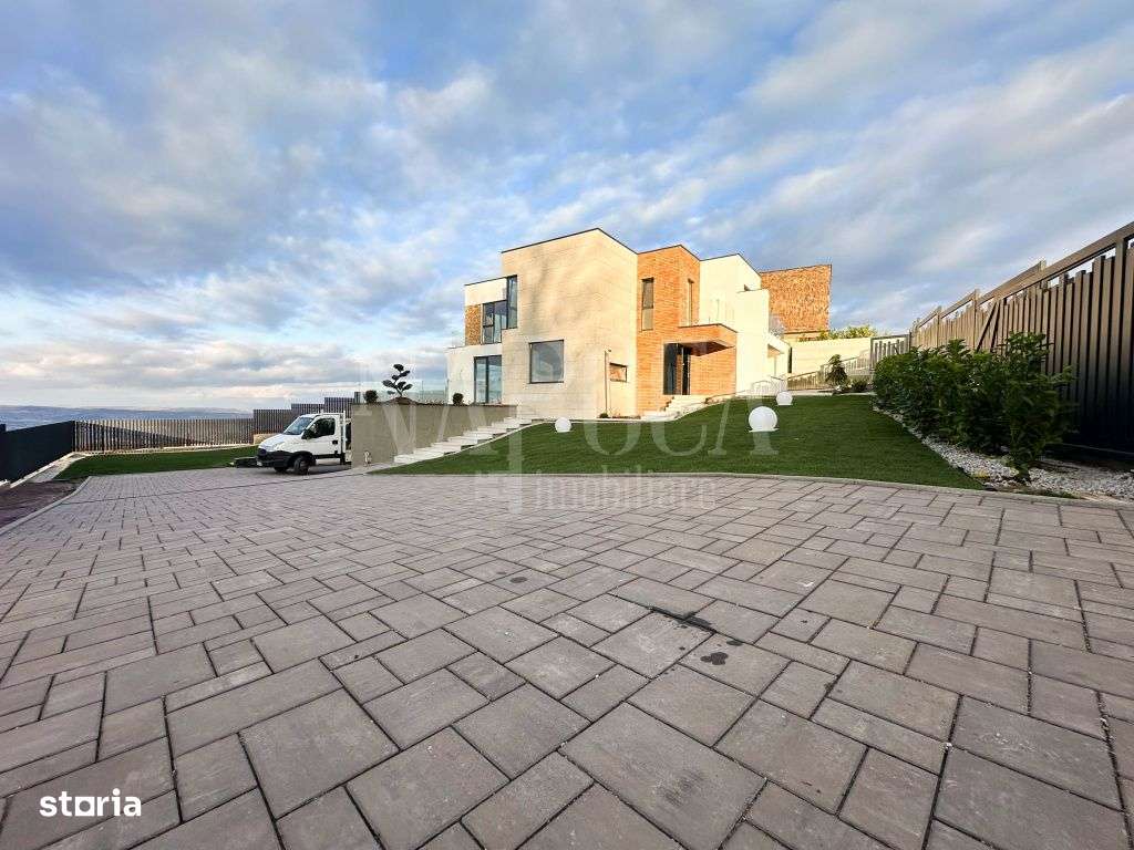 Casa 5 camere de vanzare in Feleacu - Imagine principală: 2/13