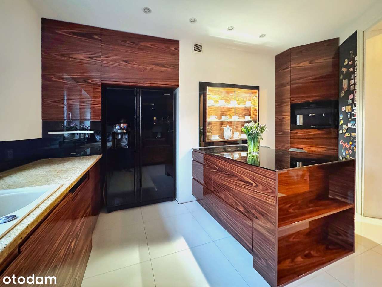 Wyjątkowy dom z prywatnym SPA – 228 m² luksusu w zielonej okolicy !!!-6