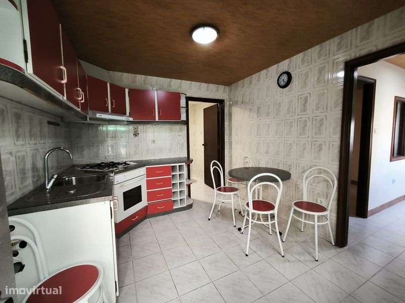 Arrenda-se moradia T2 - Grande imagem: 4/11