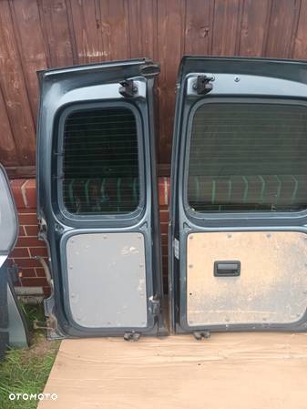 Drzwi tylne prawe i lewe VW Caddy - 7