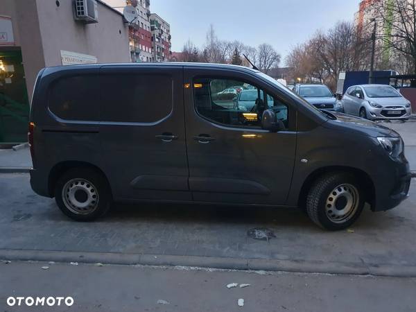 Opel Combo Life 1.5 CDTI Essentia S&S - 9