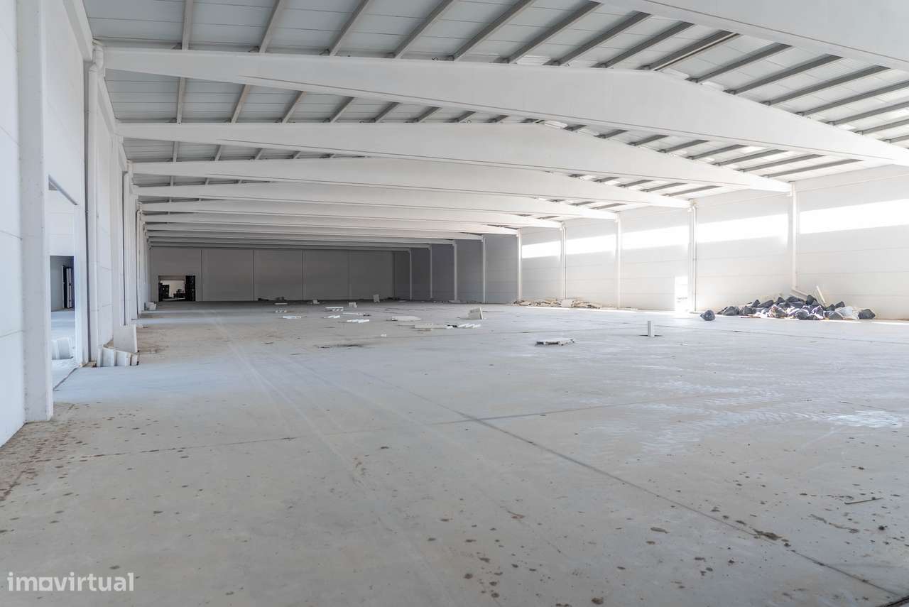 Entreposto em A-dos-Cunhados 8040m2-20