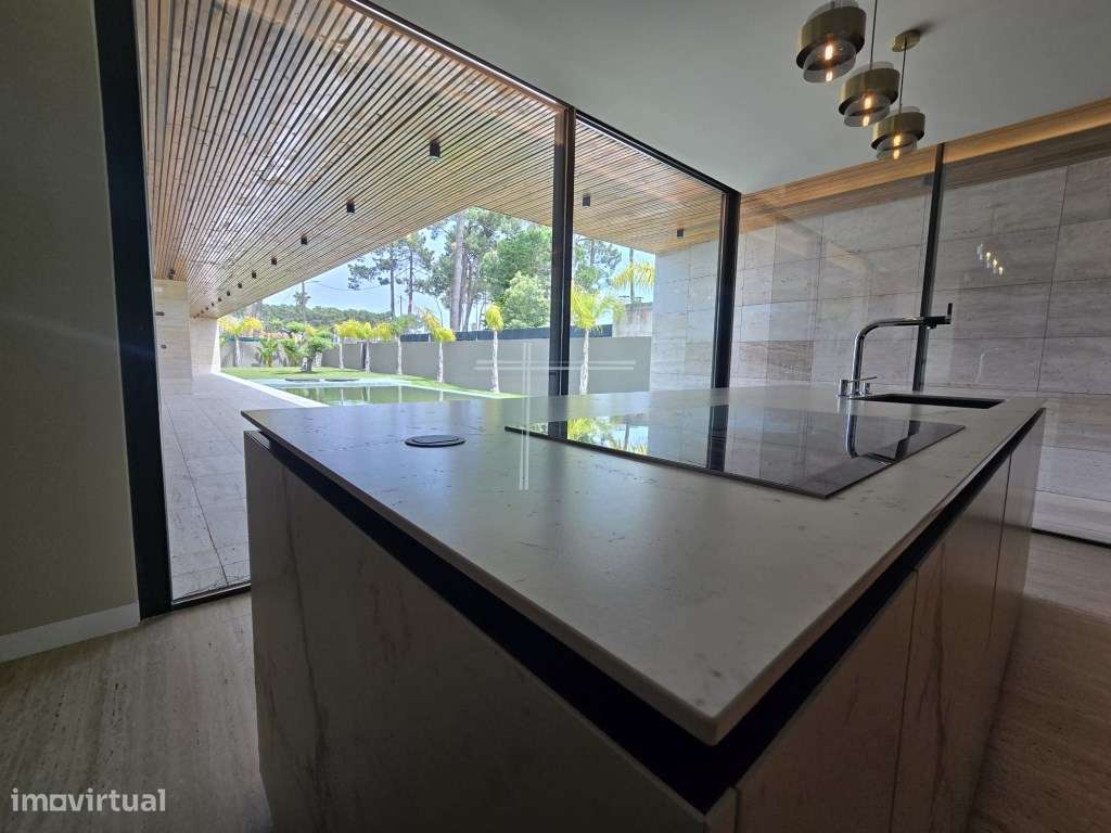 Moradia isolada T5, arquitetura contemporânea com piscina - Verdizela-25