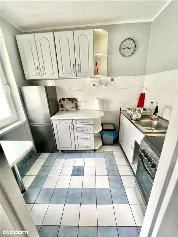 Gdynia ul. Narcyzowa zadbana kawalerka z balkonem-4