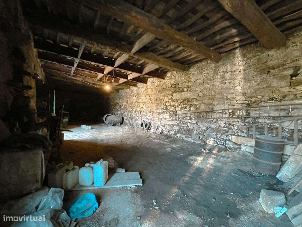 Casa Senhorial Brasonada do Século XVIII na Região do Douro-13