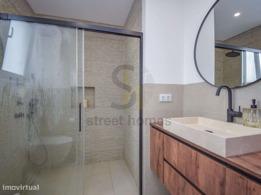 Moradia T3 Nova com vista rio e garagem no Caramão da Ajuda-23